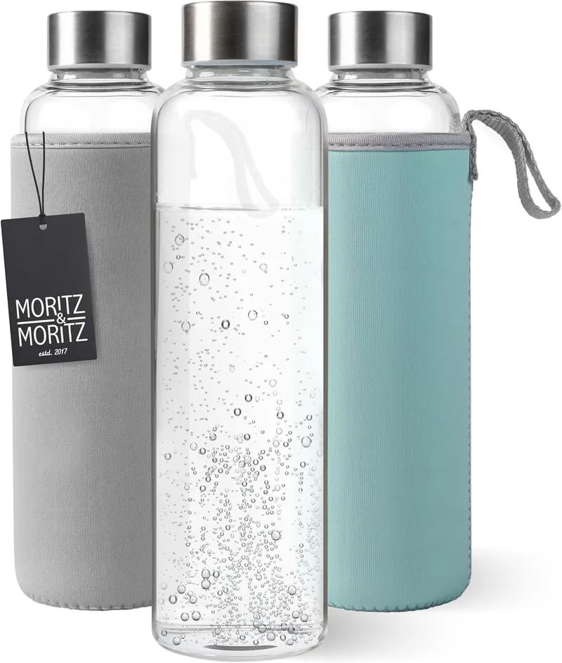 Moritz & Moritz ▫️ Garrafa de vidro de 500 ml com capa de neoprene – Antigotejamento e adequada para bebidas com gás – Garrafa de água de vidro de borossilicato para desporto, escritório, universidade e viagens