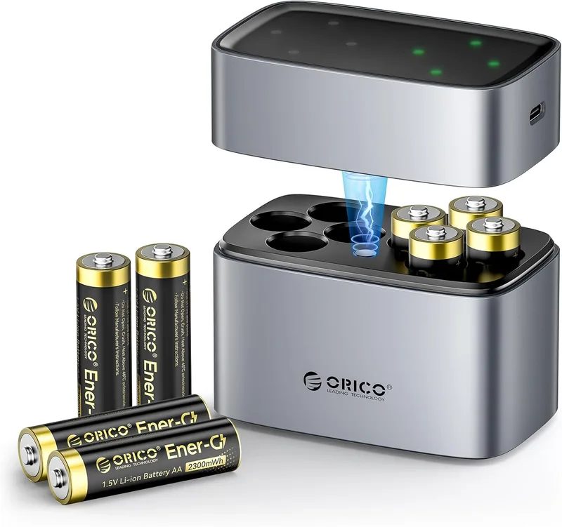 ORICO ▫️ Carregador de pilhas AA de lítio com 8 compartimentos, 8 pilhas AA recarregáveis (1,5 V), mais de 1500 ciclos, carregamento rápido em 2,5 horas via Type-C, adequado para comandos remotos e brinquedos eletrónicos
