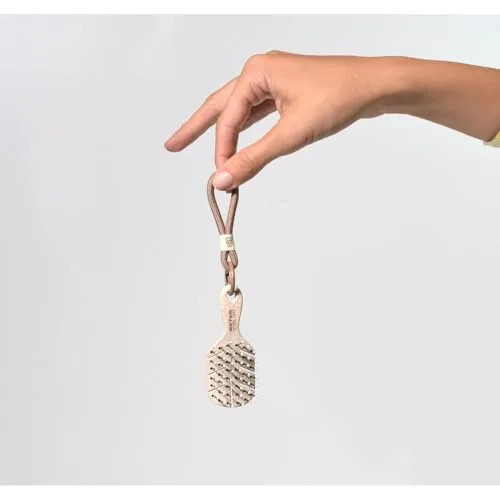 Beter ▫️ Conjunto de 3 enfeites para a escova Natural Fiber, formato XSS, inclui uma corrente para pendurar na mala, mochila ou calças, fabricado com materiais naturais, desembaraça suavemente, 3 cores 3