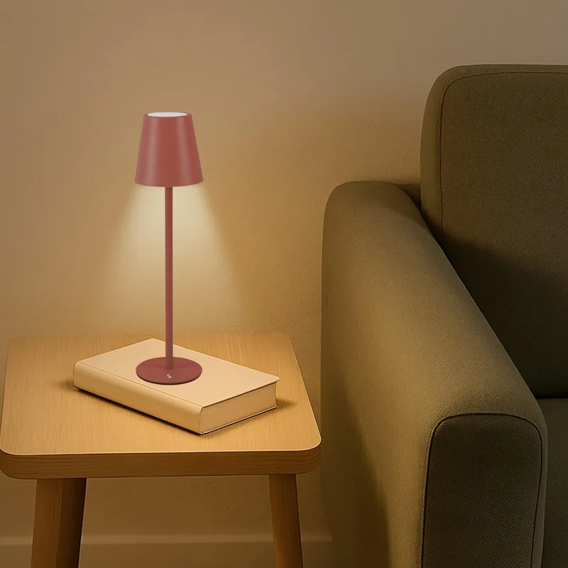 BEPER ▫️ P207ILI204 Candeeiro de mesa recarregável, luz LED sem fios, regulável, ligação USB incluída: portátil para secretária, mesa de cabeceira ou utilização no exterior.