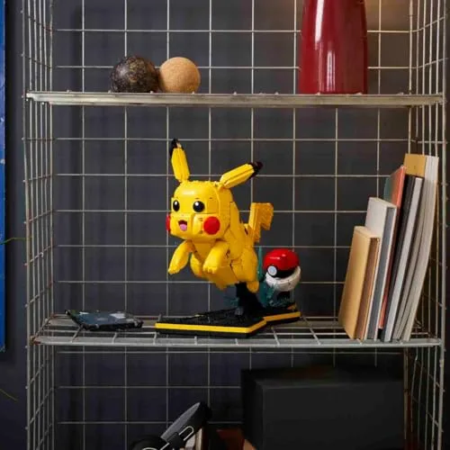 LEGO ▫️ Pokémon Pikachu e Poké Ball - Modelos para montar para adultos - Figura articulada de anime com base de exposição - Decoração de secretária para gamers - Presente colecionável - 72152 2