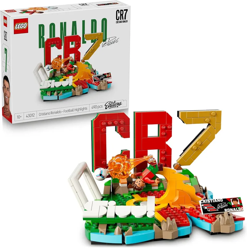 LEGO ▫️ Editions Cristiano Ronaldo: Fenómenos do Futebol - Brinquedo de construção com minifigura de futebolista - Decoração para o quarto - Presente de futebol para meninos e meninas a partir dos 10 anos - 43012