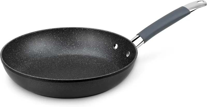 BRA ▫️ Master | Frigideira de 28 cm, alumínio forjado com cabo em aço inoxidável
