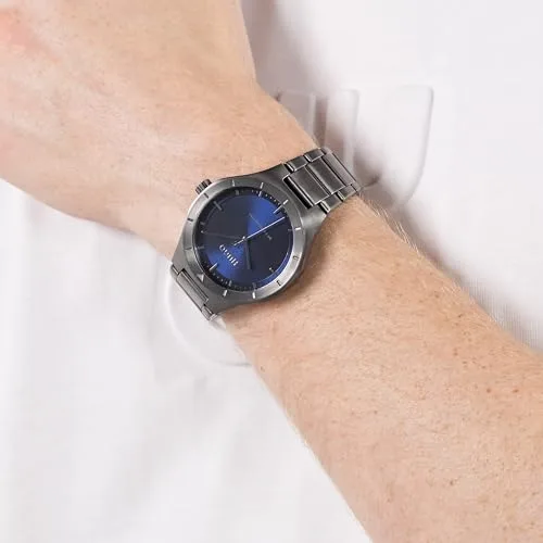 HUGO ▫️ Relógio com movimento de quartzo de três ponteiros, da coleção #Lit, com bracelete em aço inoxidável 6