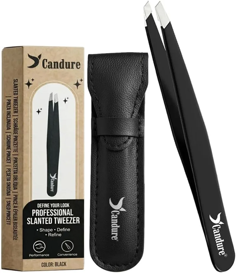 Candure ▫️ Pinças Profissionais de Depilação com Ponta Oblíqua – Pinças de Precisão em Aço Inoxidável para Sobrancelhas, Pêlos Faciais e Queixo, Pêlos Encravados e Farpas, para Homens e Mulheres, com Estojo em Pele (Preto)