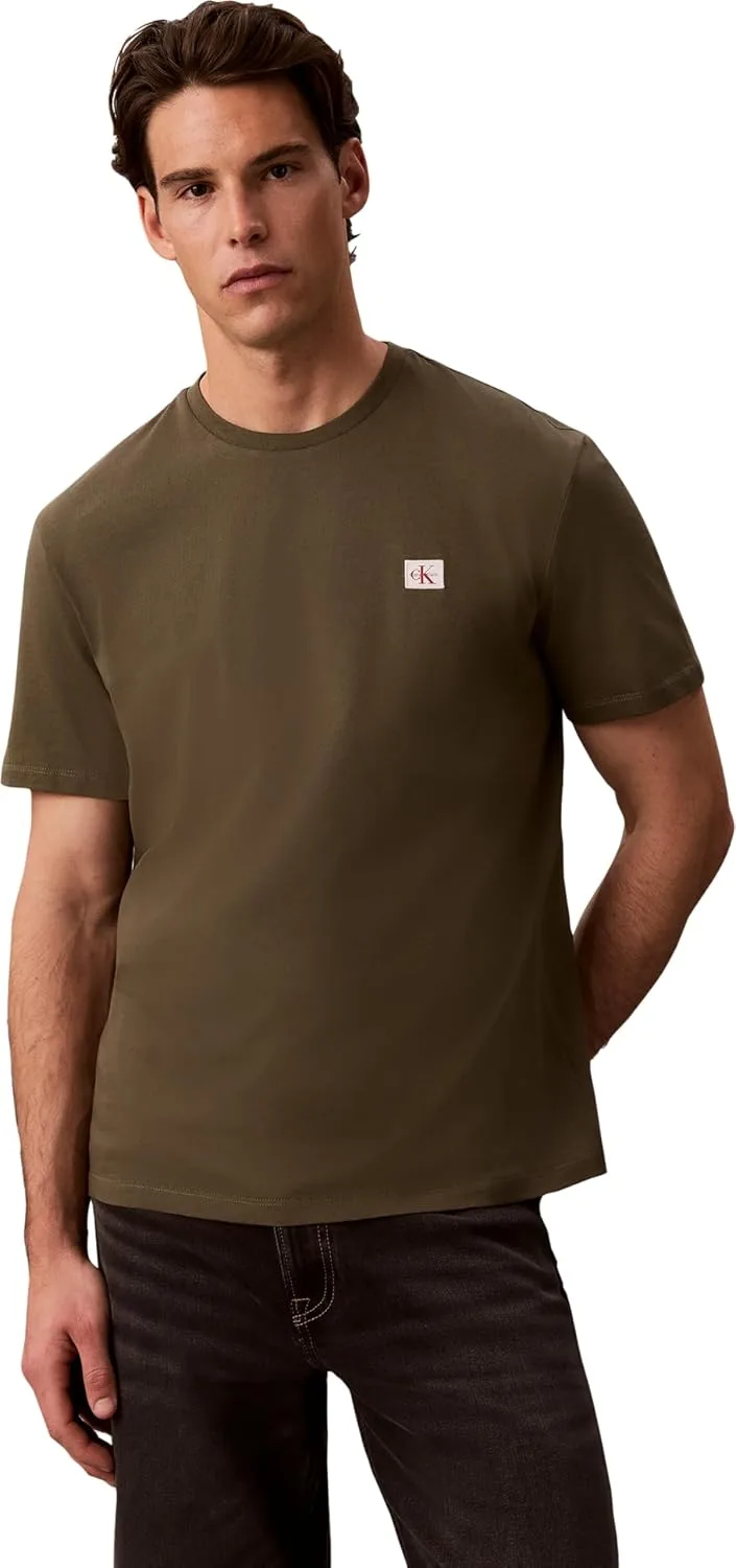 Calvin Klein ▫️ T-shirt de manga curta para homem Badge Jersey Classic, em algodão