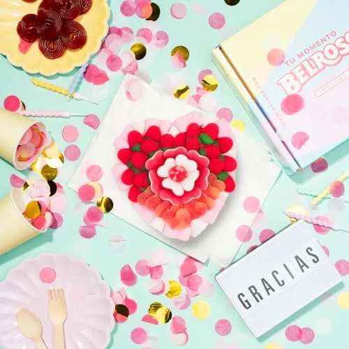 BELROS ▫️ Pacote Especial com Bolo e Doces em Forma de Coração. Presente original, perfeito para ocasiões especiais, como o Dia da Mãe, celebrações e aniversários. Ideia de presente para casais. Doces variados 4