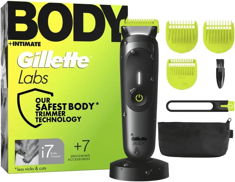 Gillette ▫️ Labs i7 - Máquina de cortar o cabelo e a barba para o corpo e a zona íntima masculina, com tecnologia SkinFirst, máquina de cortar o cabelo à prova de água, luz LED para melhor visibilidade, 3 acessórios de corte de precisão e base de carregamento