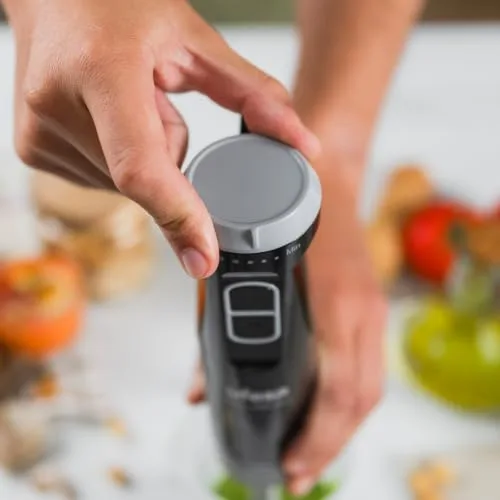 Ufesa ▫️ Batedeira de Mão Mars 1200 W, Controlo de Velocidade Variável, Função Turbo, 4 Lâminas de Alta Eficiência, Aço Inoxidável, Design Ergonómico, Proteção contra Salpicos, Copo de 700 ml, Picador de 500 ml e Batedor 6