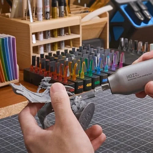 HOZO ▫️ Kit Combo Premium NeoSander – Mini conjunto de lixadeira recíproca para detalhes com 64 cabeças de lixagem codificadas por cor, base de carregamento e conjunto básico de lixa, ideia para presente 6