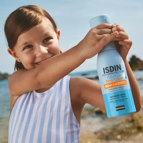 ISDIN ▫️ Fotoprotector Body Lotion Pediatrics SPF50, Protetor solar corporal leve em spray para crianças a partir dos 6 meses, Creme solar que hidrata intensamente a pele, 250 ml 2