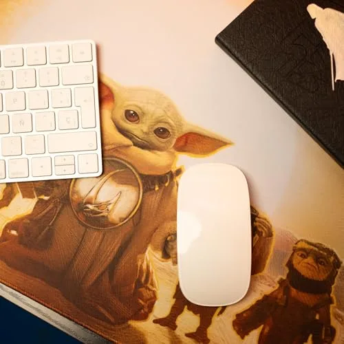Grupo Erik ▫️ Star Wars: O Mandaloriano - Tapete de Secretária XXL com o Grogu 6